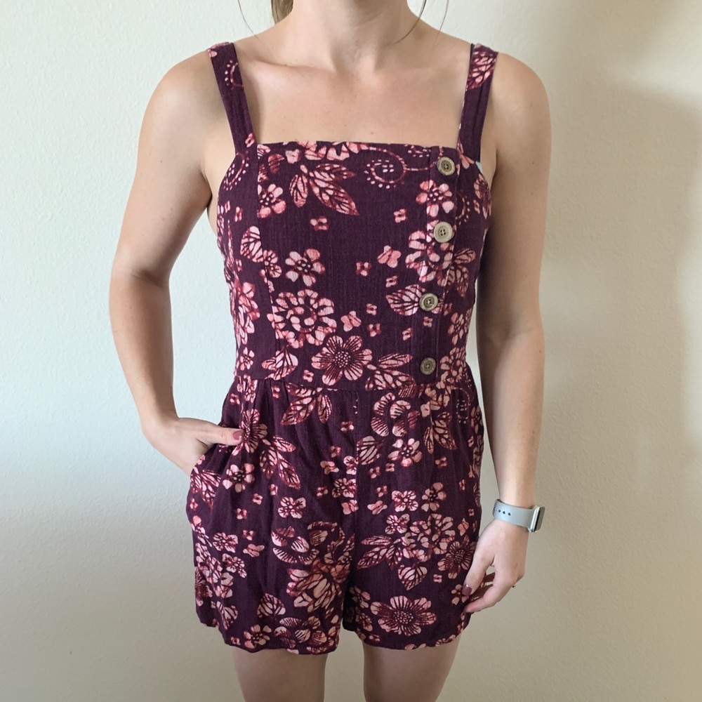 Aeropostale romper never worn